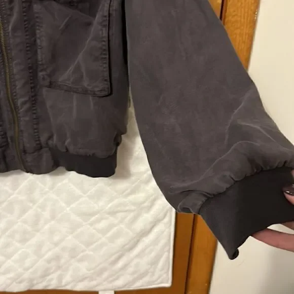 Super soft gray bomber jacket - Picture 4 of 7